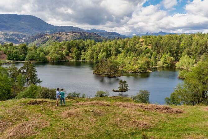 Beatrix Potter's Half Day Lake District Tour Including Lake Cruise - A Close Look at the Tour: What You Can Expect