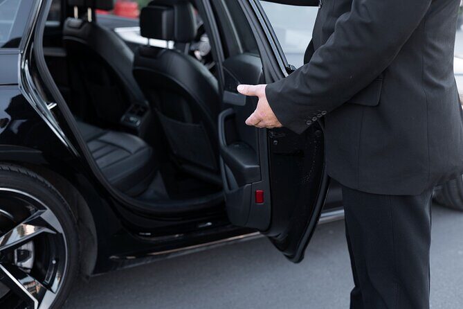 Beauvais Airport to Paris Transfer  Private Sedan - Value and Why It Might Be Worth It