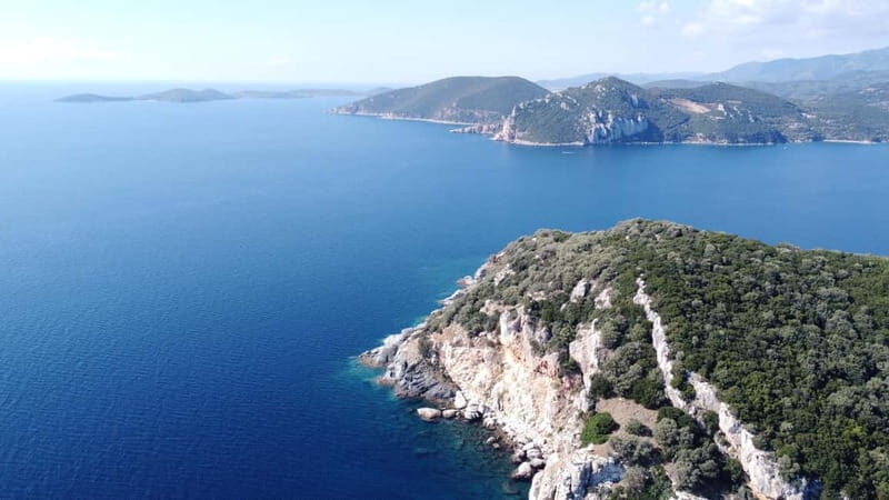 Become the Captain and Learn to Drive a Boat 8 hours - A Detailed Look at the Experience