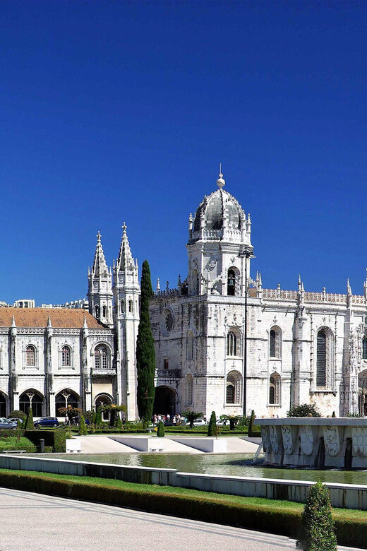 Belém & King Christ Statue Private Tour - Why This Tour Works Well