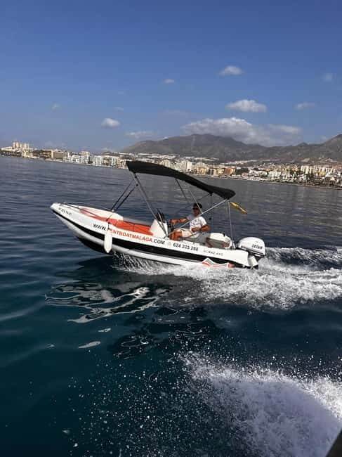 Benalmádena: Boat rentals without a license - An In-Depth Look at Benalmádena’s License-Free Boat Rentals