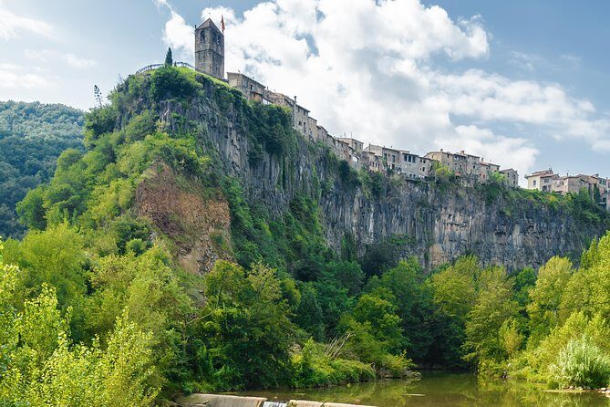 Besalú, Banyoles Lake & Volcanic Castellfollit from Girona - Who Will Love This Tour?