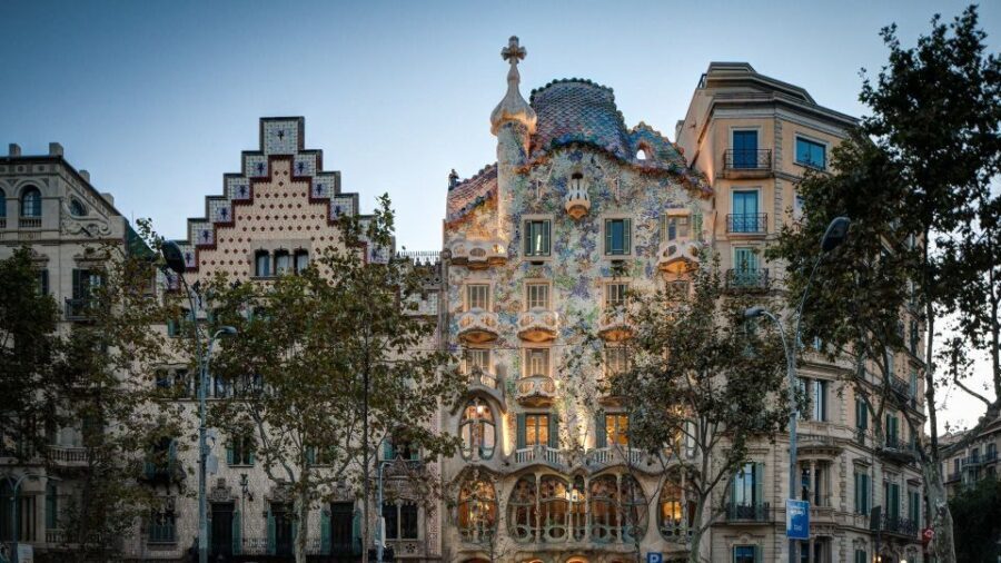 Best of Barcelona & Gaudi's Sagrada Familia w/ Hotel Pickup - Exploring Barcelona in Detail