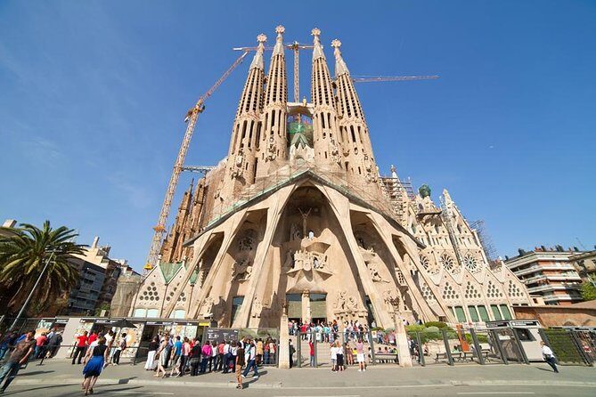 Best of Barcelona Guided Tour with Port or Hotel Pick up - Who Is This Tour Best Suited For?