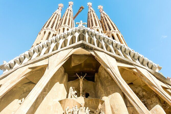Best of Barcelona: Sagrada Familia, Park Guell, Montjuic & Gothic - FAQs