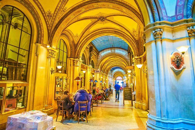 Bicycle tour - Vienna Complete - An In-Depth Look at the Vienna Bicycle Tour