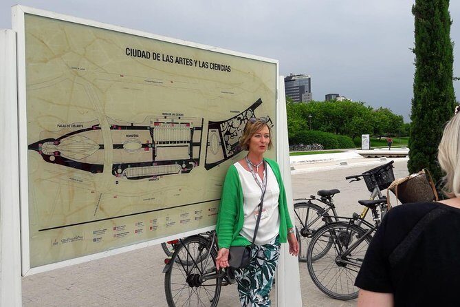 Bike tour with city guide from old to new - Practical Details: What to Expect