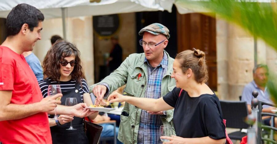 Bilbao: Pintxos and Wine Tasting Tour with Local Guide - A Closer Look at Bilbao’s Pintxos and Wine Tour