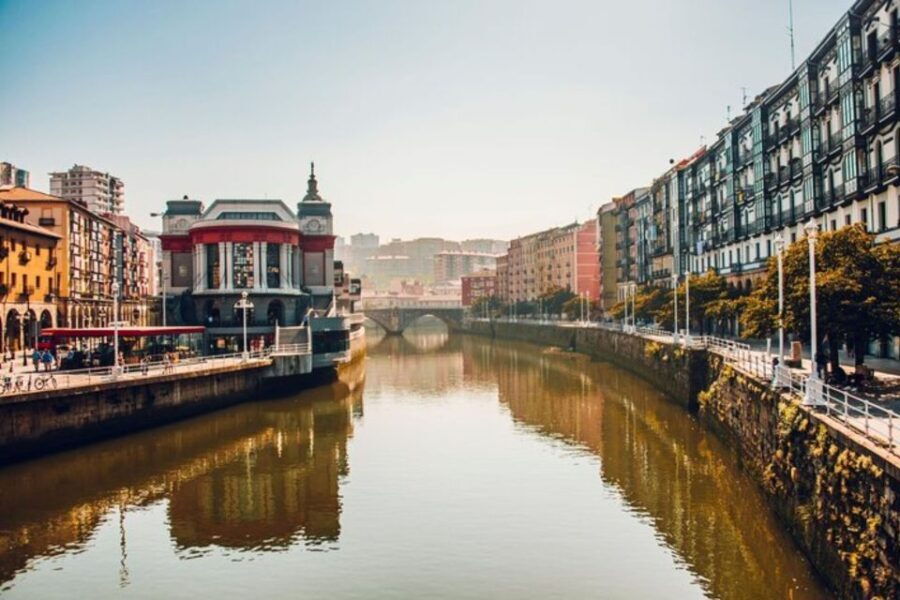 Bilbao: Private custom walking tour with a local - Why Choose This Tour? A Detailed Look