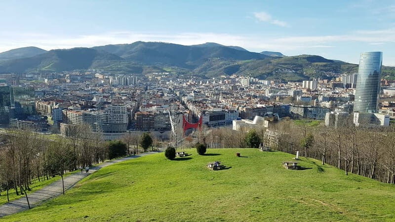 Bilbao Walking Tour and cable car in spanish - Practical Tips for Enjoying the Tour