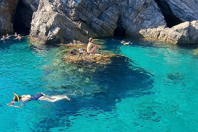 Blue & Green cave,unj beach - with drinks small group speedboat - FAQ