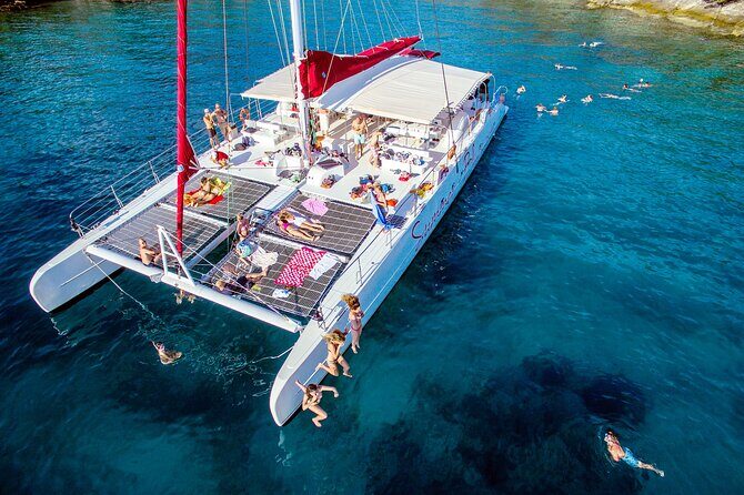 Blue Lagoon, Trogir & iovo catamaran tour with Food and Drinks - The Sum Up
