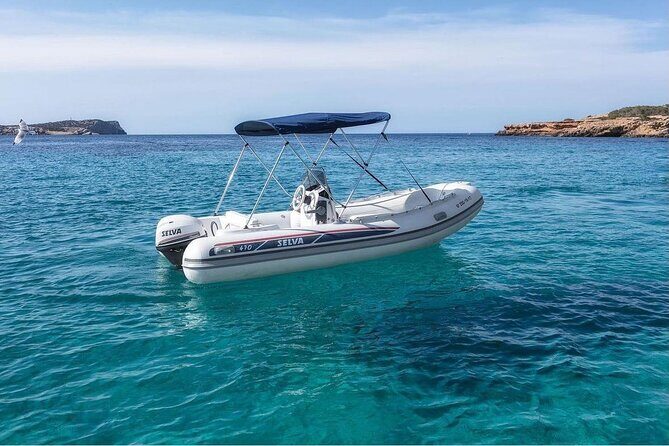 Boat rental for 6 people. No license required. - Why This Ibiza Boat Rental Stands Out
