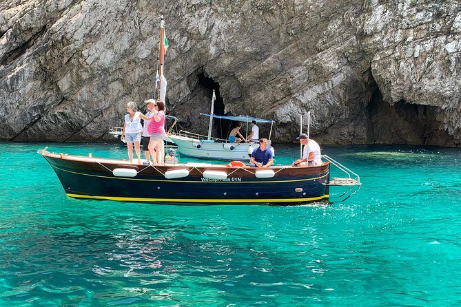 Boat Tour in Capri Italy - FAQ