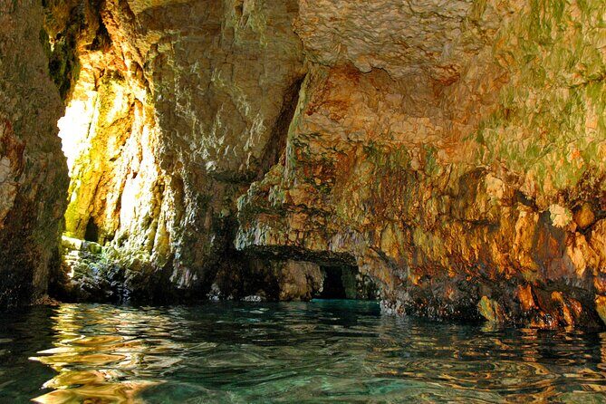 Boat Tour to harbor of Pula with Unlimited Drinks - Who Will Love This Tour?
