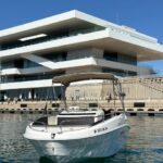 BOAT WITHOUT A LICENSE IN VALENCIA - A Detailed Look at the Valencia Boat Experience