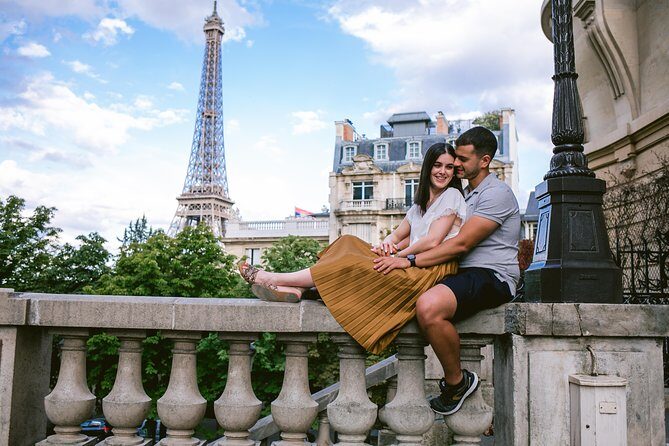Book Exclusive Eiffel Tower Photoshoot Paris Photographer - Key Points