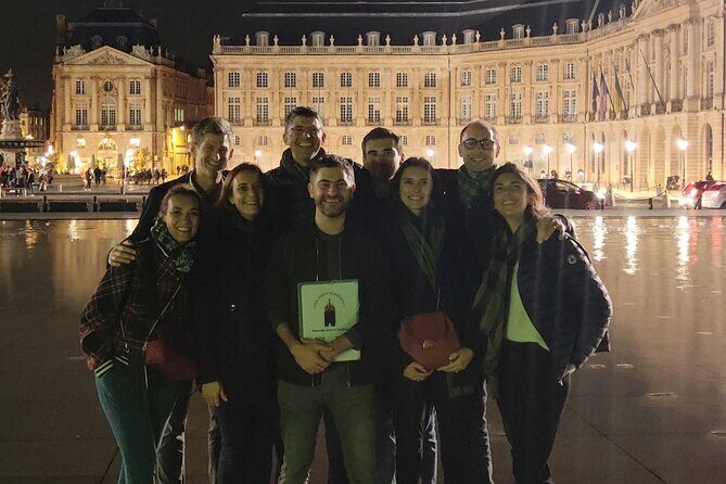 Bordeaux Night Walk Ending with Delicious wine & cheese Tasting - Who Will Appreciate This Tour?