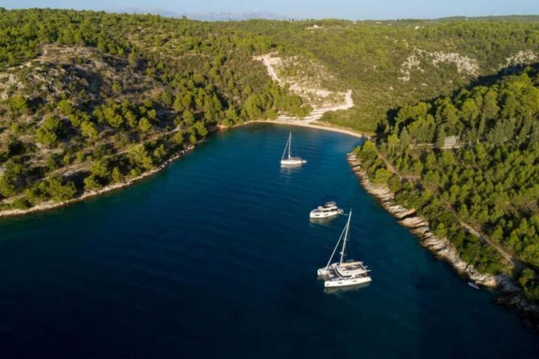 Bra (Golden Horn) half-day Private Boat Tour - The Magic of Golden Horn Beach
