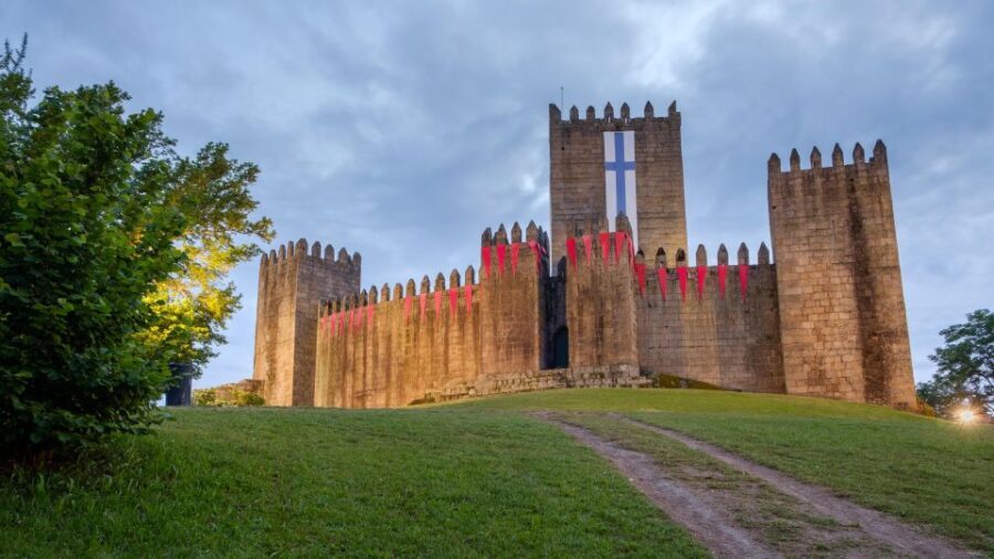 Braga & Guimarães Full-Day Tour from Porto - What the Tour Includes and Excludes