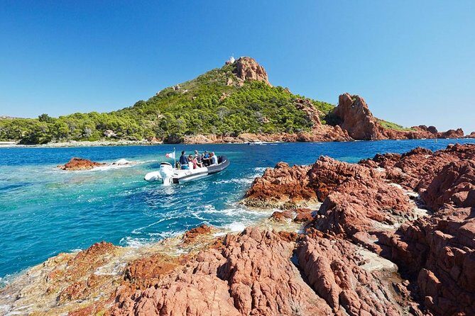 Calanques de l'Estérel - Departure from AGAY - The Itinerary: A Visual and Sensory Feast
