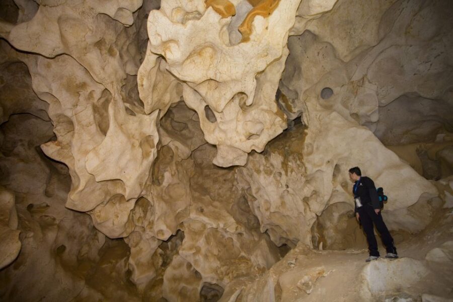 Calasparra: Cueva del Puerto Entry Ticket with Guided Tour - Exploring the Depths of Cueva del Puerto