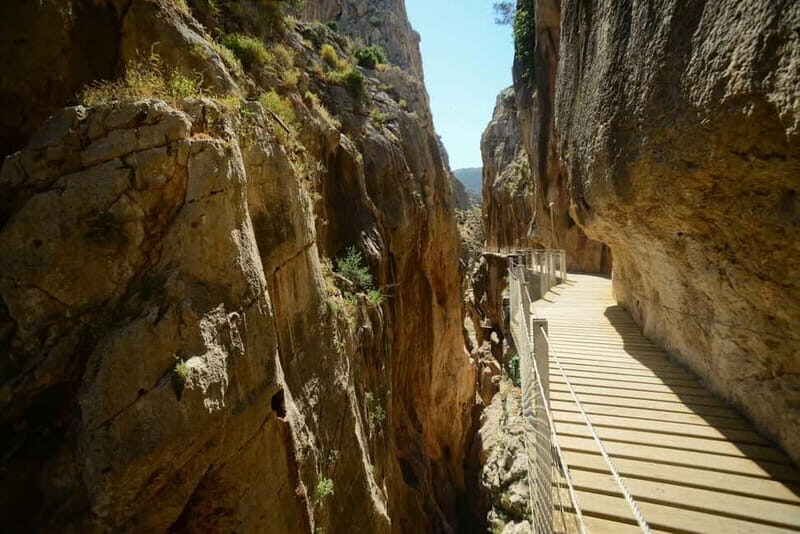 CAMINITO DEL REY: Guided tour + shuttle bus + gastronomic experience. - Why This Tour Appeals to Travelers