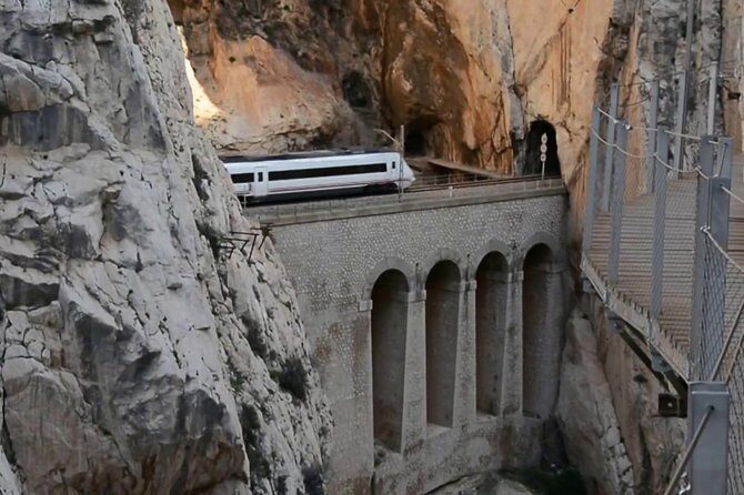 Caminito del Rey Private Tour from Malaga and Surrondings areas - A Closer Look at the Caminito del Rey Private Tour