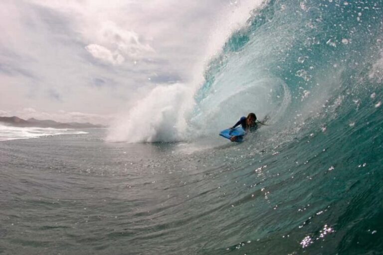 Cantabria: Surf and Bodyboard Lessons with Solar Surf School - Exploring the Solar Surf Experience in Cantabria