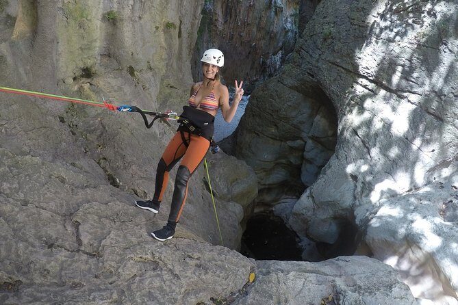 Canyoning Green Throat - FAQ