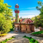 Capricho Gaudí with entrance, Santillana del Mar and Sequoia Forest - Practical Considerations and Value