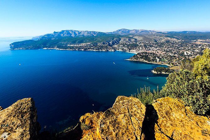 Cassis ancient fishing port, Calanques & spectacular Cap Canaille private tour - FAQ
