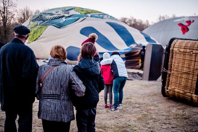 Catalonia Hot Air Balloon Ride and Breakfast over the Volcanoes of la Garrotxa - Practical Tips for Your Ballooning Adventure
