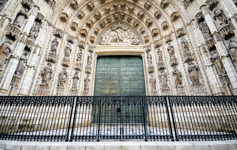 Cathedral and Giralda Entry Ticket with Audio Guide - The Experience in Detail