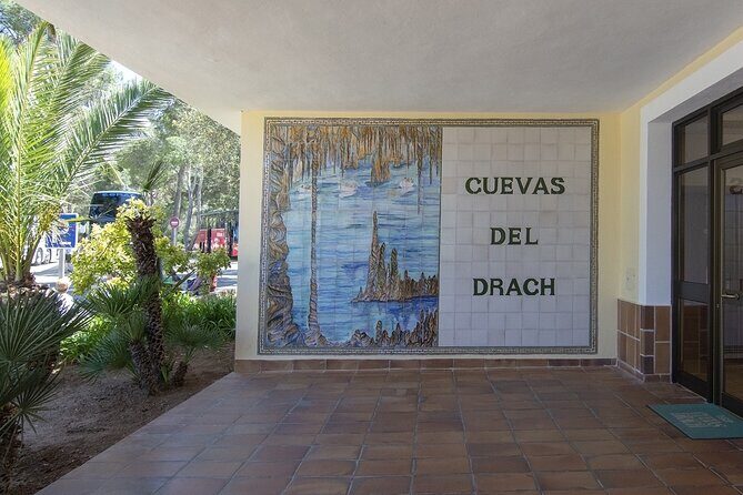 Caves Drach Boat Trip from Alcudia with Return Bus and Tickets - What Travelers Say: Authentic Perspectives