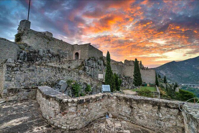 City Sightseeing Split Sunset Evening and Walking Tour in Klis - What’s Included and What’s Not