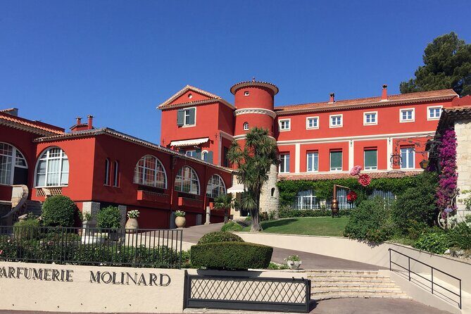 Classical Perfume Workshop in Grasse - A Deep Dive into the Perfume Workshop Experience