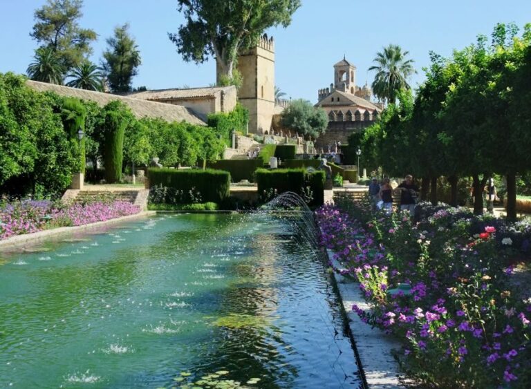 Córdoba: Alcazar de los Reyes Cristianos Private Tour - Value and Practical Tips