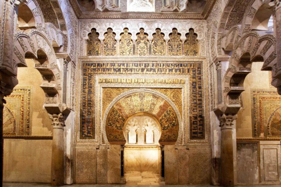 Córdoba Guided Tour of the Mosque, Jewish Quarter & Alcazar - Who Will Love This Tour?