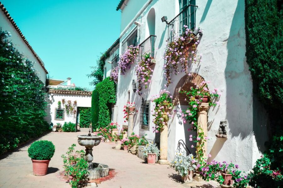 Cordoba: Patios and Viana Palace Tour - Final Thoughts: Who Should Consider This Tour?