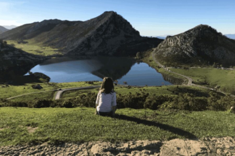 Covadonga y Cascos Históricos Cangas de Onís y Lastres - Covadonga Lakes: Nature’s Masterpiece