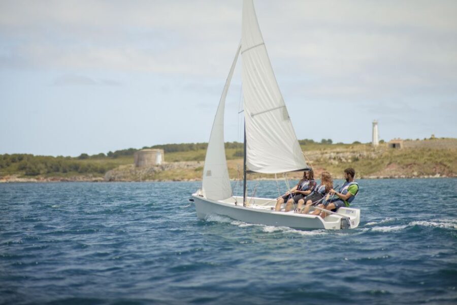 Dinghy Sailing Lesson in Menorca - Summary: Why This Dinghy Sailing Lesson Is Worth Considering