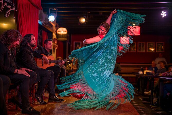 Dinner and Show flamenco in the Albayzin Granada - The Sum Up: Who Is This Tour Best For?