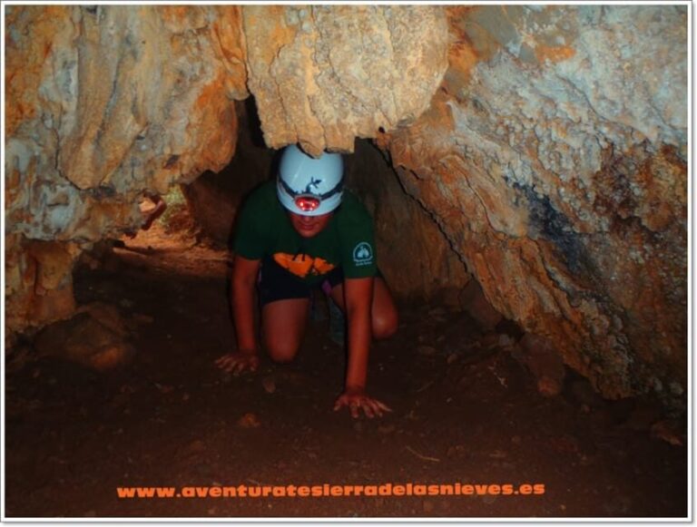 Discover and get started in caving in Málaga - What’s Included and What You Should Bring