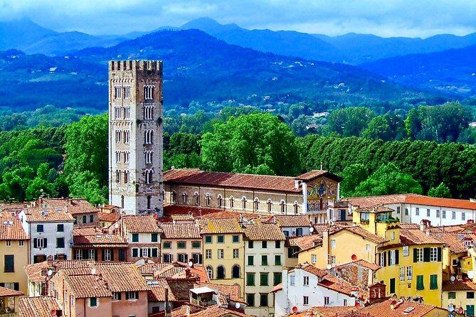 Discover Luccas Secrets on a Guided Walking Tour - Practical Details and What You Can Expect