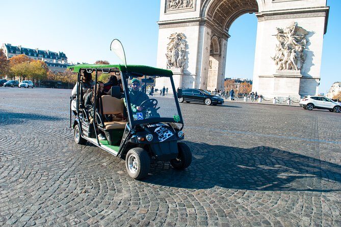 Discover Paris in electric golf carts - A Closer Look at the Experience