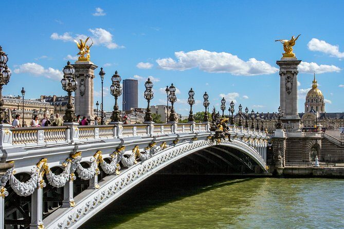 Discover Paris most Photogenic Spots with a Local - An In-Depth Look at the Photogenic Paris Experience