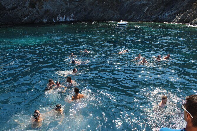 Discover secrets of the sea swimming cave and underwater vision - Practical Details and Tips