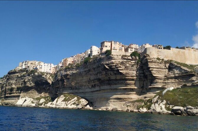 Discovery of Lavezzi Islands from Bonifacio - An In-Depth Look at the Lavezzi Islands Tour