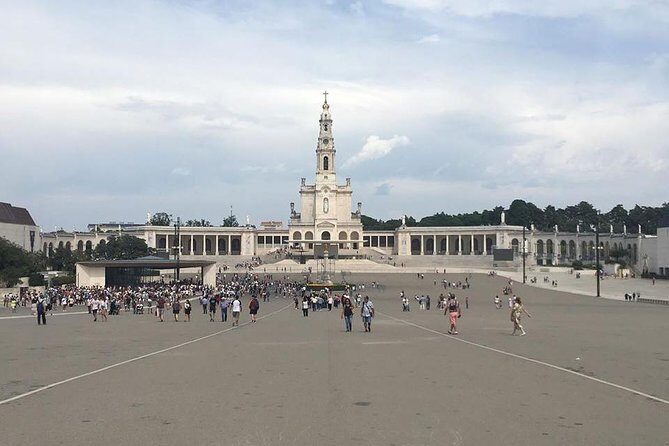 Divine Fátima Full Day Private Tour from Lisbon - What Travelers Love Most
